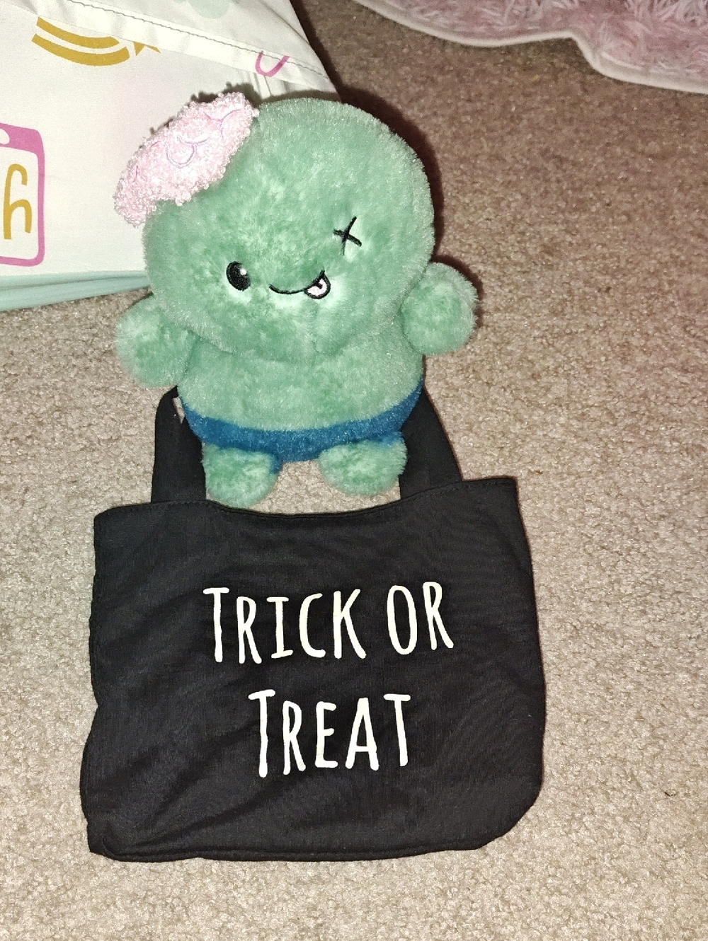 Green Plush Zombie with Pink Brain Accent And Mini Cloth Treat Bag